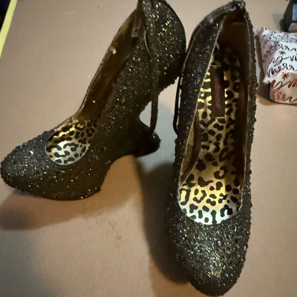 Dollhouse Sparkling Black Heels